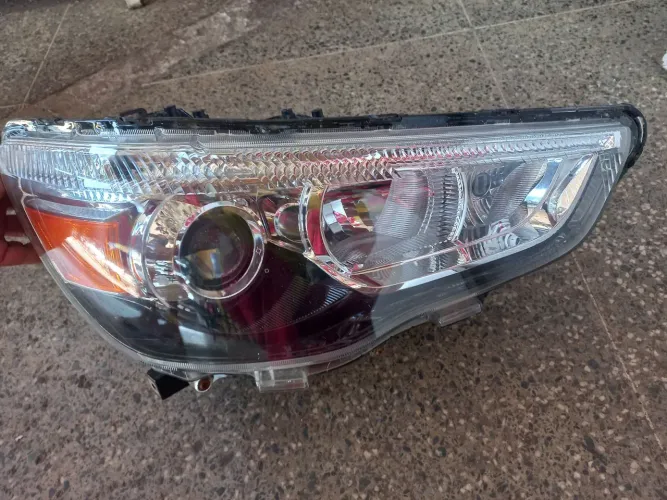 Farol asx fume lado direito 