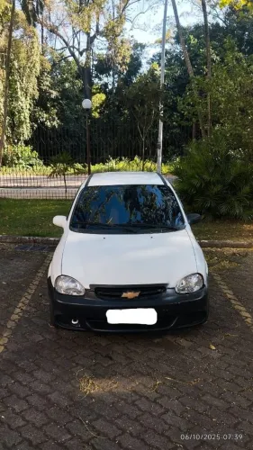 Corsa Clássic 2009/2010, carro possui uma dívida de 3.800,00 aceito proposta 