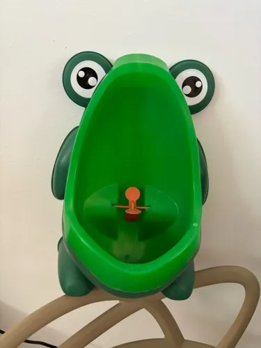 Troninho mictório infantil sapinho