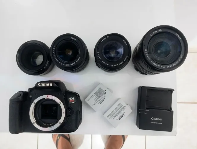 Canon T4i + 4 Lentes