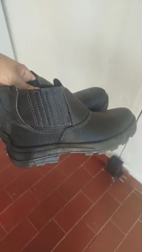 Bota tamanho 36