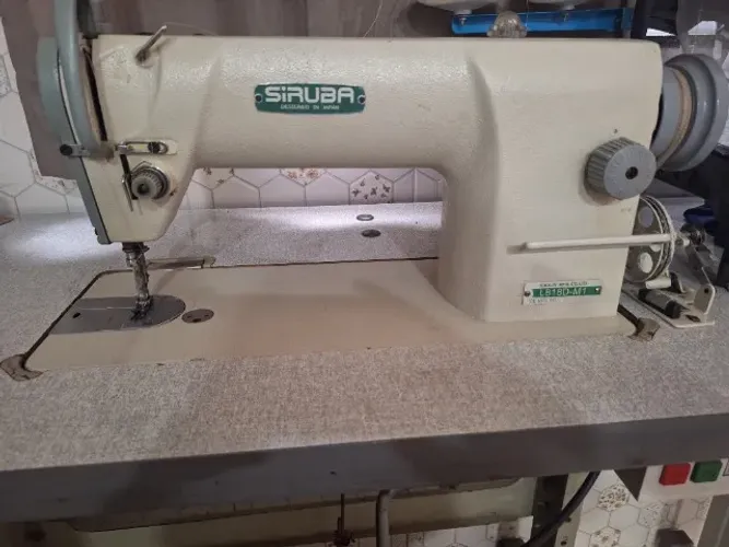 Maquina de costura reta siruba mecânica 