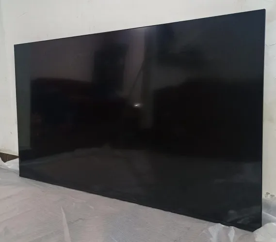 LOTE COM 5 SMART TVs 70" E 75" PARA RETIRADA DE PEÇAS