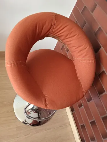 Banquetas regulável .duas