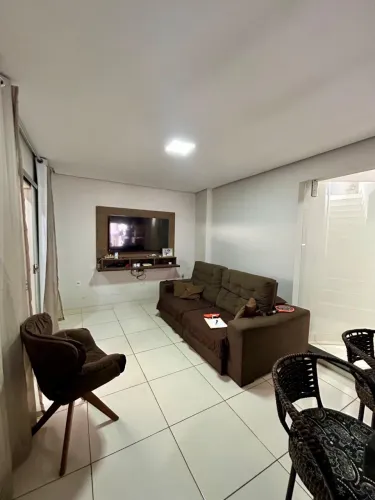 Casa no Maracanã - 03 Quartos com Suíte