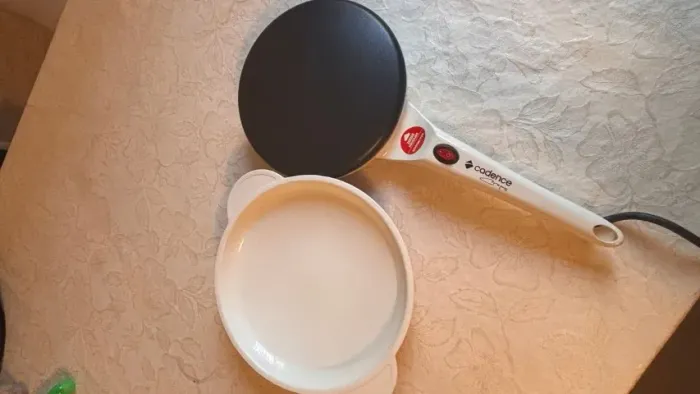 Panquequeira e Crepeira Elétrica Cadence Creps 110V