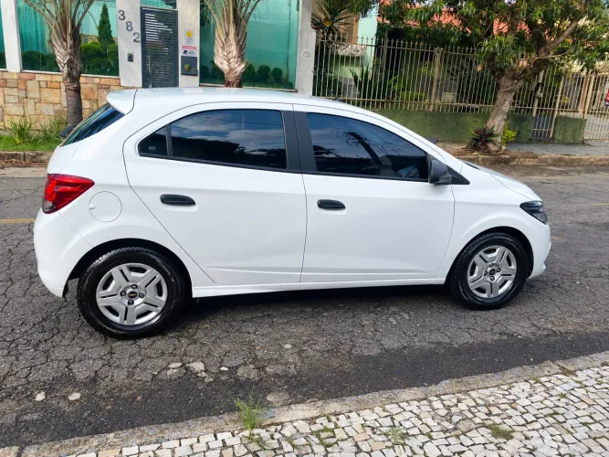 Chevrolet Onix JOY Hatch 1.0 8V Flex Mec. 4P 2019