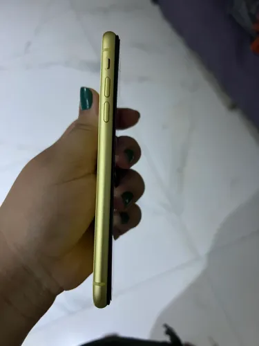 Vende-se iPhone semi-novo 
