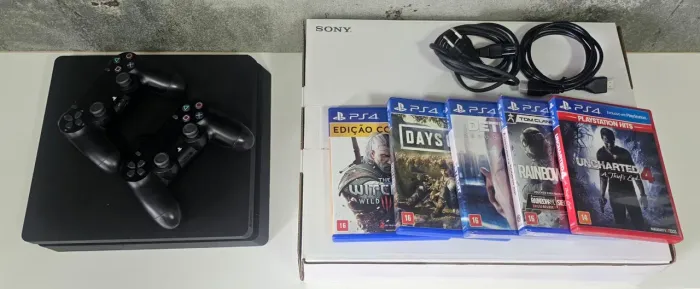 PlayStation 4 Slim 1TB + 2 Controles ORIGINAIS + 5 Jogos + MUITO NOVO