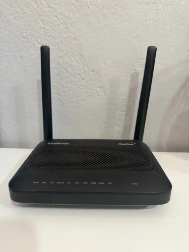 Modem Óptico Ont Intelbras Hg6145f3 Fiberhome Cor Preto