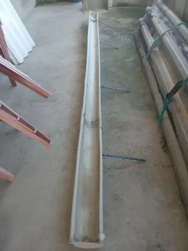 Calha para água