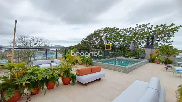 Apartamento 2 dormitórios na Lagoa da Conceição!