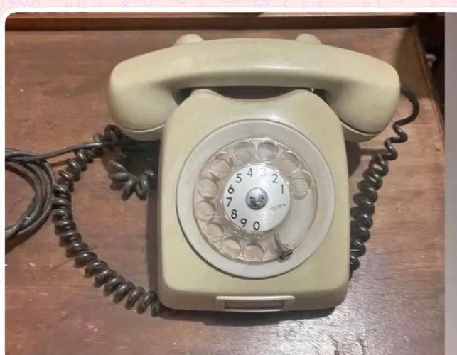 Telefone