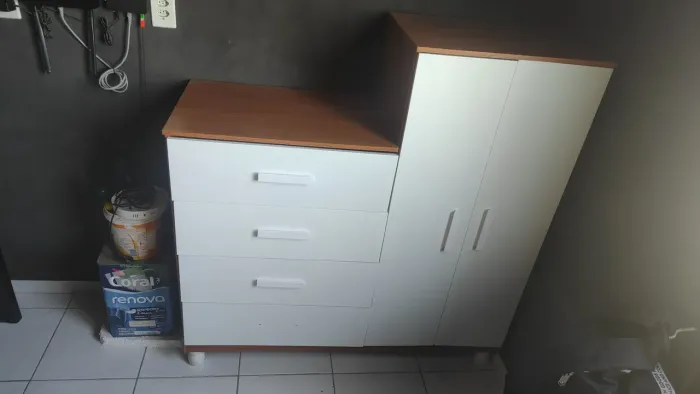 Cômoda com Roupeiro