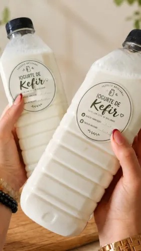 IOGURTE DE KEFIR DE LEITE ARTESANAL