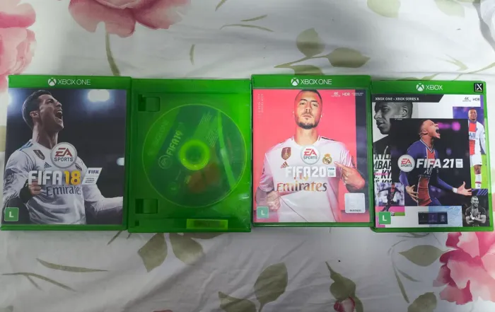 CDs de Xbox one de FIFA 18, 19, 20, 21, baratos e preservados 
