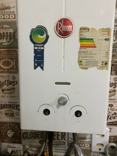 Vendo aquecedor funcionando perfeitamente já vai com as mangueiras