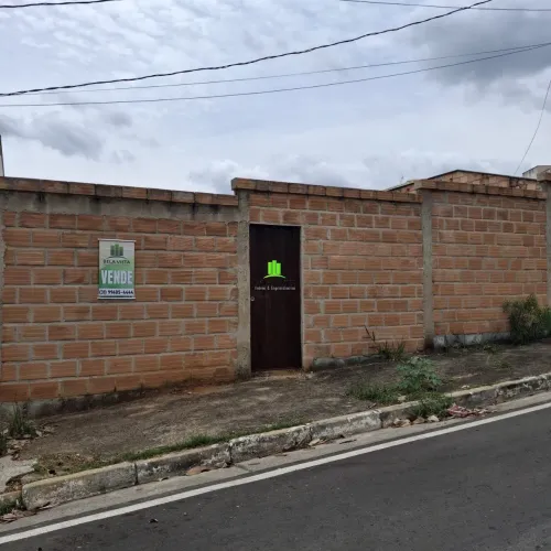 Lote à Venda no Bairro Jardim Imperial
