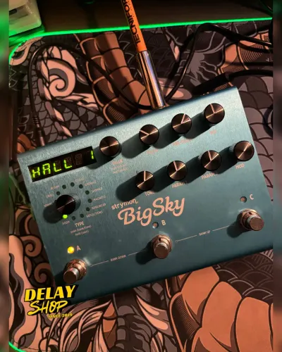 ★☆ 【美品】Strymon BigSky☆★ Moss Music - Pedal de Guitarra Strymon Bigsky
