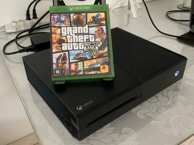 Xbox One Original + GTA V Mídia Física - Muito Conservado