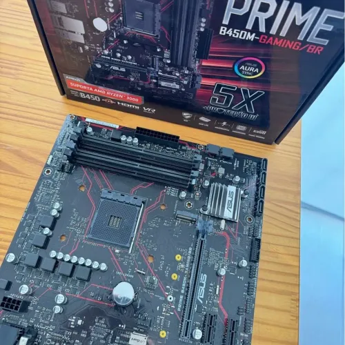 Placa-mãe ASUS Prime B450M Gaming - Excelente estado | Apenas 5 meses de uso