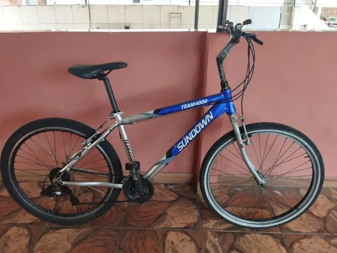 Bike em alumínio aro 26
