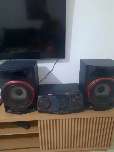 Som LG xbom (   bluetooth  1800 RMS  ) 