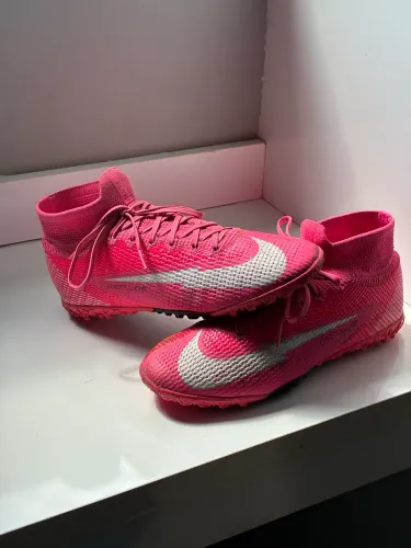 Chuteira Society Nike Mercurial - Rosa | Tamanho 38