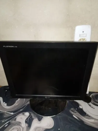 Monitor VEJA A DESCRIÇÃO