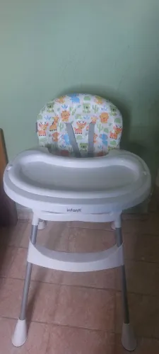 Cadeirão para alimentação