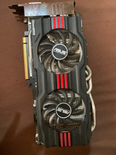 Placa De Vídeo PNY Nvidia GeForce GTX 770
