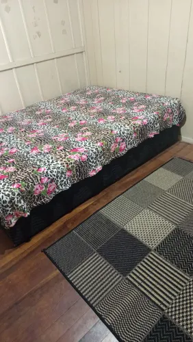 Alugo quarto