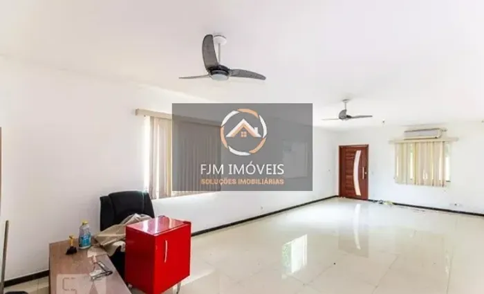 Casa de Condomínio em São Francisco - Niterói