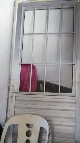 Porta de alumínio com vidro