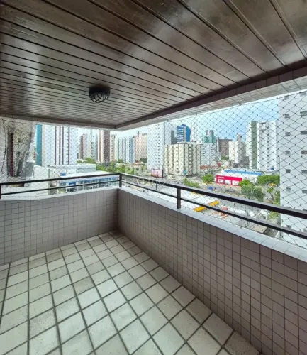 Apartamento para venda possui 96 metros quadrados com 3 quartos em Boa Viagem - Recife - P