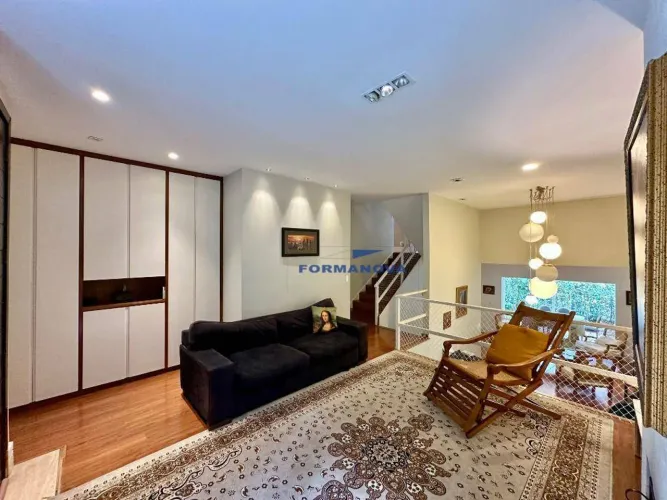 Casa com 4 Suítes, Piscina, Espaço Gourmet à venda com 501 m²de área construída na Granja