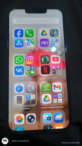 iPhone 13 tela trincada 