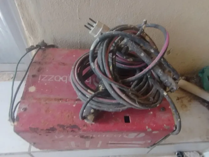 Vendo máquina de solda 170 reais