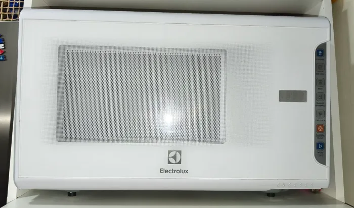 Microondas Eletrolux 31L