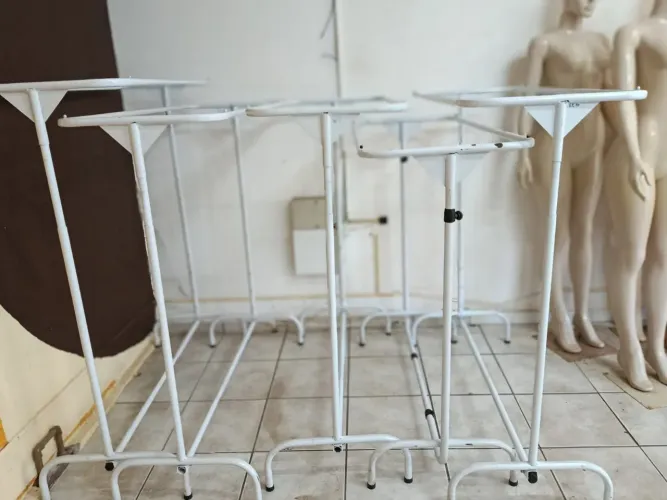 ARARA PARA ROUPA