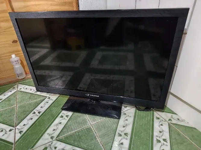 Tv h Buster 42 polegadas.