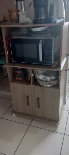 Armario de cozinha em bom estado