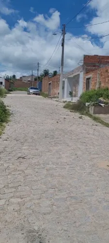 VENDE-SE UM LOTE EM SANTANA DO IPANEMA