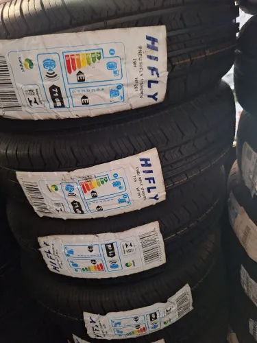 Pneus novos 175/60/14 só 229.99