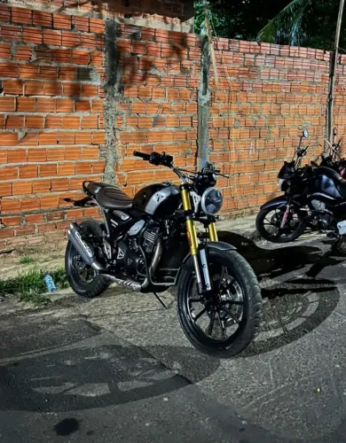 Vendo ou troco triumph scrambler 400x 2024/25