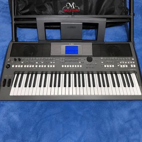 Teclado YAMAHA PSR-S670 Mais Acessórios 