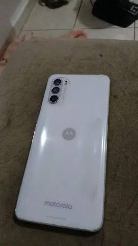 Vendo celular moto g 52,550 reais,está funcionando perfeitamente