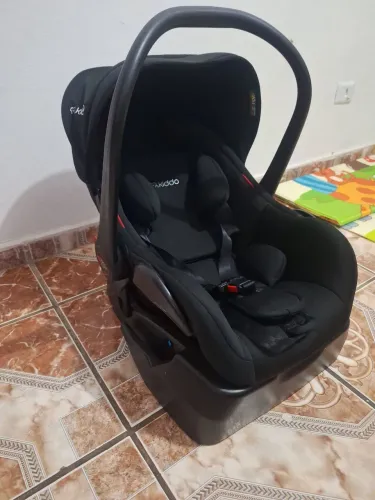 Bebê Conforto Kiddo Casulo Click Semi Novo