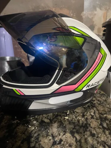 Capacete