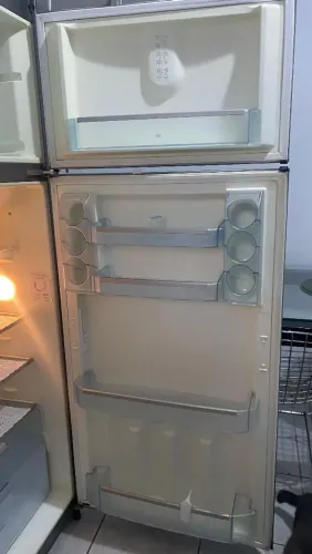 Geladeira Bosch KND 43 371L 110V Frost Free Revisada Ótimo Estado